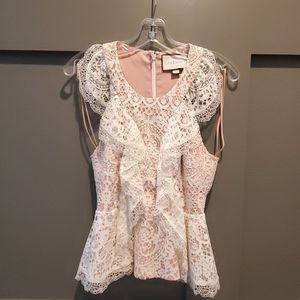 ALEXIS lace top